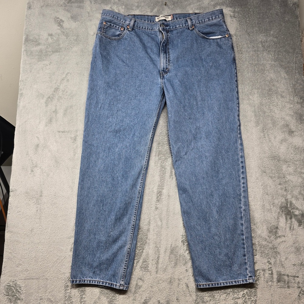 Levis 550 Relaxed Fit Jeans Mens 44x32 Medium Wash Blue Denim Tapered Leg 00550 - Picture 1 of 12